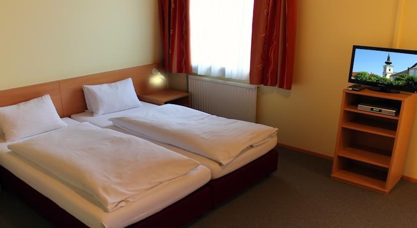 Hotel Denk Bed & Breakfast Vorchdorf Esterno foto