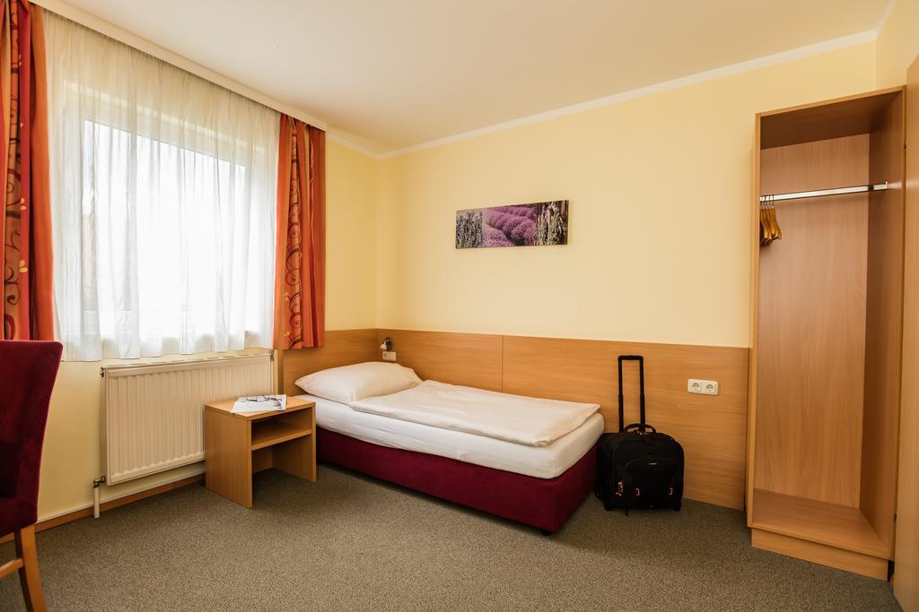 Hotel Denk Bed & Breakfast Vorchdorf Esterno foto