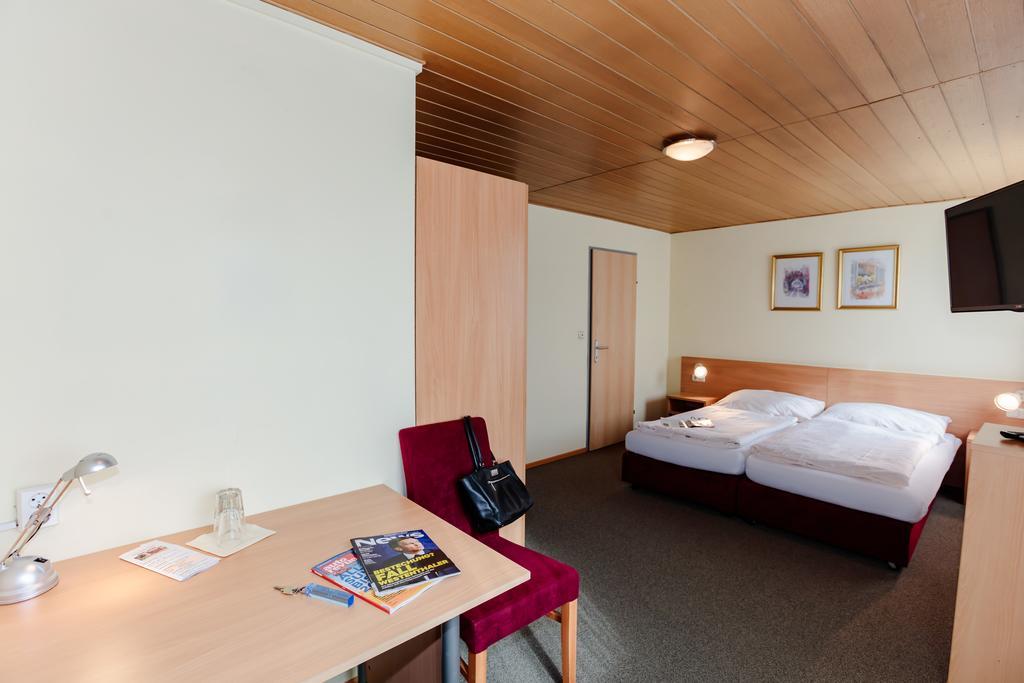 Hotel Denk Bed & Breakfast Vorchdorf Esterno foto